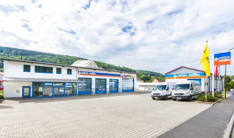 Reifen Müller Filiale Bad Brückenau, Außenansicht