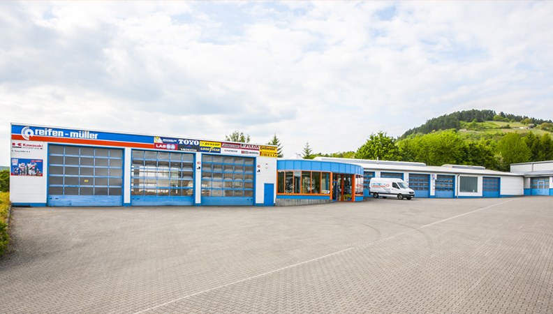 Reifen Müller Filiale Hammelburg, Außenansicht