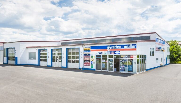 Reifen Müller Filiale Uffenheim, Außenansicht